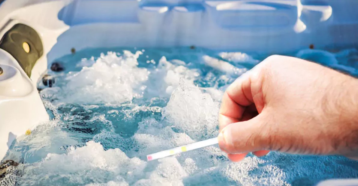 PH LEVEL AND TOTAL ALKALINITY: WHAT THEY MEAN FOR YOUR HOT TUB WATER